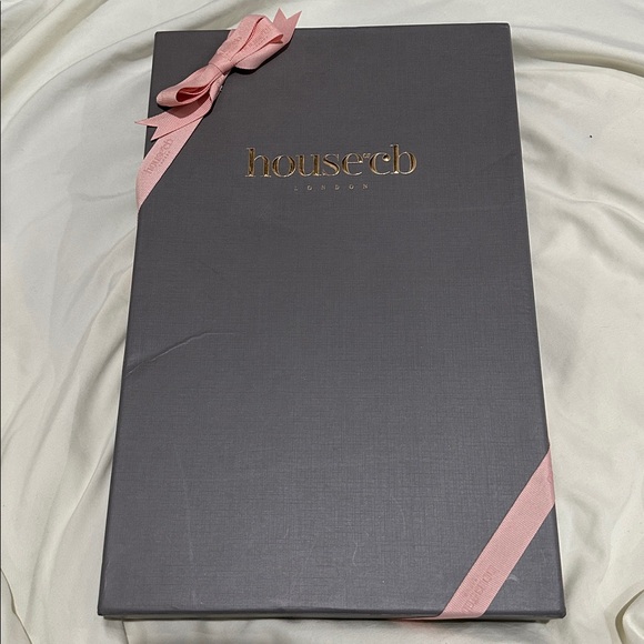 House of CB Accessories - House of CB Gray Gift Box with Pink Ribbon